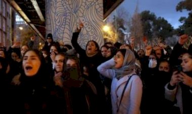 إقصاء النساء وفزاعة الدين.. كيف تسير انتخابات إيران؟