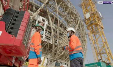 الجارديان: قطر تسرق العمالة الوافدة وترفض منحهم أجورهم