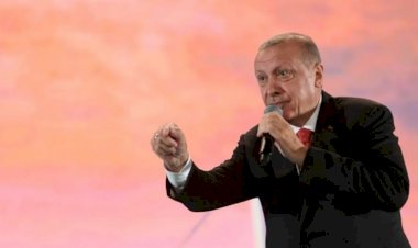 بسبب سؤاله عن سبب غلاء الزيت.. تاجر تركي يتهجم على صحفي