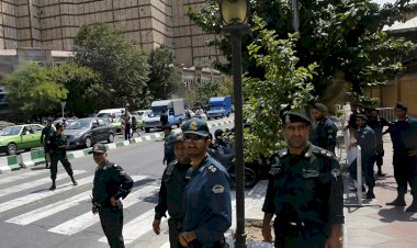 خبراء: النظام الإيراني قطع الإنترنت عن بلوشستان للتغطية على جرائمه