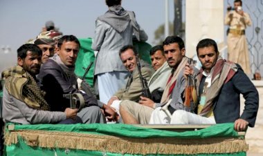 ماذا وراء هيمنة إيران على خطة تغيير المناهج التعليمية في اليمن؟