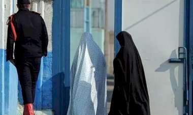 قوانين مجحفة وانتهاكات مستمرة.. الإيرانيات ضحايا تطرف الملالي