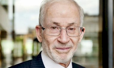 دافع عن الملحدين وتبرأ من الإخوان.. ماذا تعرف عن إبراهيم منير مرشد الجماعة؟