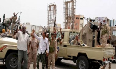 حرمهن من حقوقهن الأساسية وشرد أطفالهن وقتلهم.. محصلة مرعبة لانتهاكات الحوثي ضد اليمنيات