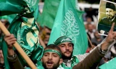 المال الحرام.. الإخوان بين ثراء القيادات الفاحش وتسول الشباب في الخارج