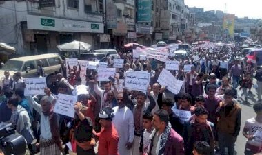 انتفاضة أهالي تعز ضد انتهاكات ميليشيا  الحوثي الإرهابية مستمرة