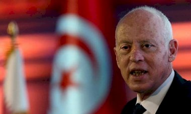 ارتفاع شعبية قيس سعيد بين استطلاعات الرأي وتظاهرات التونسيين المؤيدة