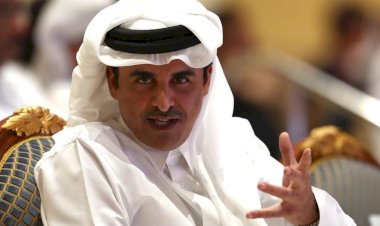 رشاوي السر وراء دفاع غاري نيفيل عن انتهاكات قطر بحق عمال مونديال كأس العالم