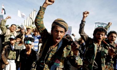 تزداد جرائمهم رغم الهدنة.. خبراء يمنيون: جماعة الحوثي لا تعرف سوى لغة الحسم