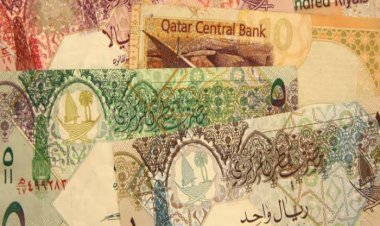 هل يقع الاقتصاد القطري في هاوية الركود بعد أكبر موجة انخفاضات في سوق الأسهم؟