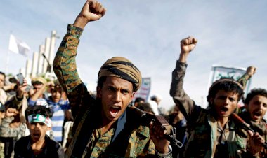 وسط صمت دولي.. الحوثي يصعّد من انتهاكاته رغم التظاهرات والاحتجاجات الشعبية