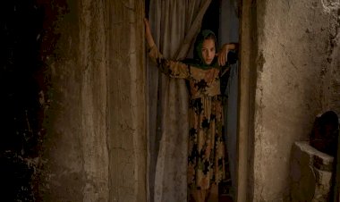 انتهاكات طالبان تتزايد.. منع الفتيات من الابتسام وتكسير عظام مَن ترتدي بنطالاً