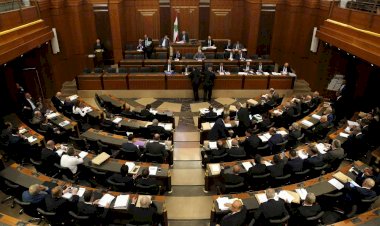 لبنان.. تناحُر القوى السياسية يضع البلاد في موقف خطير.. ما السيناريوهات المحتملة؟