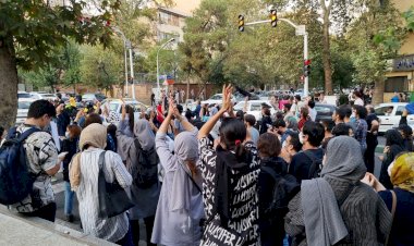 شعار السلاح لمواجهة الاحتجاجات.. تسريبات إيرانية تشير إلى تهديدات المتظاهرين