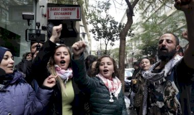 لبنان يغرق في الأزمات.. ما السيناريوهات المتوقعة؟