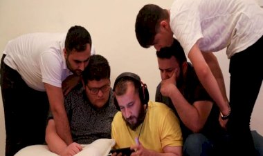 بسبب اقتصاد البلاد المتعثر.. الشباب العراقي يكسب قوت يومه من ألعاب الفيديو والتيك توك