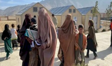 بي بي سي: طالبان تمنع النساء من العمل في الأمم المتحدة وتُهدّد باستمرار عمليات الإغاثة في أفغانستان