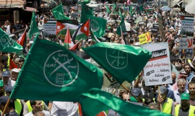 محللة أوروبية تكشف خطة الإخوان لاستمرار الفوضى والاشتباكات في السودان