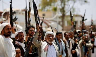 وضاح بن عطية: الاقتصاد اليمني يدفع ثمن ممارسات ميليشيا الحوثي والإخوان