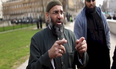 بعد توجيه بريطانيا تُهما للداعية المتطرف.. مَن هو أنجم شودري مروّج داعش في أوروبا؟