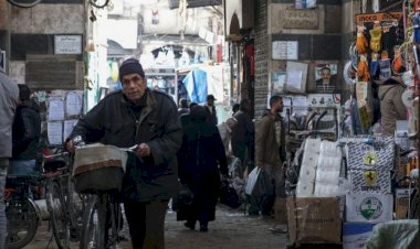 بالهجرة.. كيف يواجه تجار سوريا فقدان الأمل وتدهور الاقتصاد مع استمرار النزاع؟