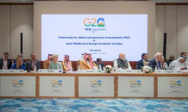 عابر للقارات.. محللون يبرزون أهمية الممر الاقتصادي