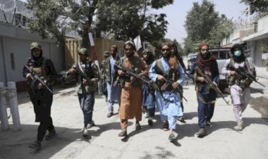 جرائم لا تتوقف.. اعترافات حوثية تكشف عن معتقلات للأطفال مع المجرمين في اليمن