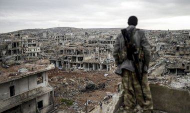 الطائفية وحروب الوكالة.. كيف كشفت الأزمة السورية عن التحديات الإستراتيجية في الشرق الأوسط؟