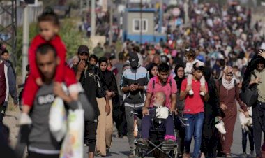 إستراتيجية العزلة والدمار.. خبراء دوليون يُحذِّرون من تقسيم إسرائيل لغزة