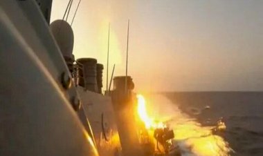 كيف تُؤثِّر هجمات الحوثيين على السفن في البحر الأحمر على التجارة العالمية؟