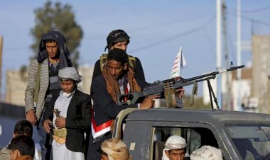 محلل يمني : ما تقوم به الميليشيا الحوثية هدفه إلهاء العالم عن ما تقوم به إسرائيل في غزة