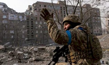 مركز بحثي: أوكرانيا تحتاج إلى منظومة صواريخ بعيدة المدى وسط تفوُّق عسكري روسي