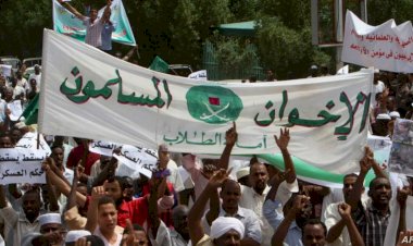 مطالبات بتصنيف الإخوان في السودان جماعة إرهابية.. خبراء يكشفون الأسباب