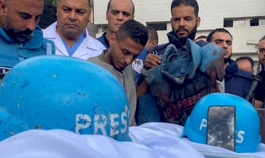 ما يقرب من 138 صحفي قتيل.. هل تستهدف إسرائيل الصحفيين عمدًا؟