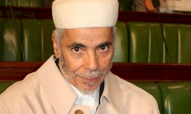 مكث في السجن 20 عامًا وأخطر قيادي إرهابي في تونس.. من هو الصادق شورو رئيس النهضة السابق؟