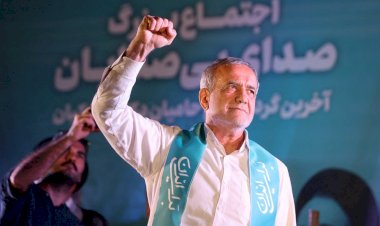 بعد تنصيبه رسميًا.. من هو الرئيس الإيراني مسعود بزشكيان؟