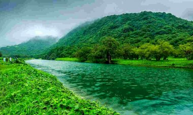 صلالة.. سويسرا العرب: الوجهة المثالية للاستمتاع بأجواء الخريف الساحرة!