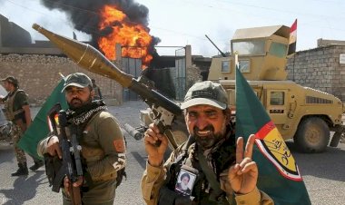 ميليشيات العراق تقرع طبول التدخل في سوريا وسط موقف رسمي متباين.. ماذا يحدث؟