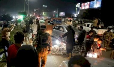 نزوح جماعي من حمص وحماة.. صراع السيطرة يشتعل في سوريا بين المسلحين والجيش