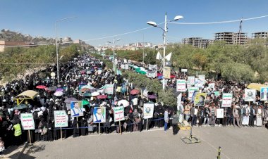 جامعة صنعاء تحت الحصار.. شهادات مزورة ودرجات بأوامر حوثية