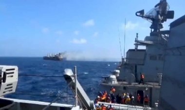 75% من السفن الأمريكية تتجنب البحر الأحمر.. خسائر اقتصادية فادحة بسبب هجمات الحوثيين