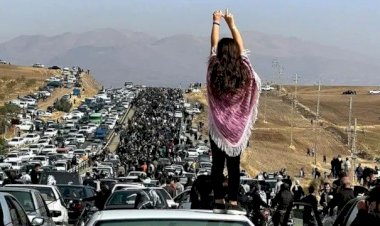كابوس خامنئي.. شباب الانتفاضة يضربون قلب النظام
