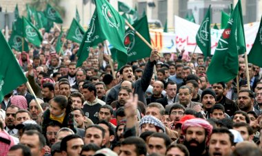 زلزال عمّان يهز إخوان لبنان.. صراع الأجنحة على القيادة والسلاح