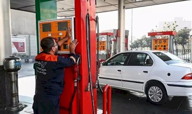 بنزين مسرطن على الطرقات.. وثائق سرية تكشف: إيران تخلط الوقود بالسموم