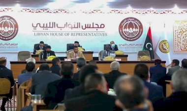 بين شرقٍ وغربٍ لا يلتقيان.. ليبيا تُجرب طريق المصالحة من بوابة المناصب