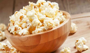 رجيم  الفشار.. خطة سريعة لخسارة الوزن دون حرمان