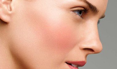 خطوات ووصفات طبيعية لتوريد الخدود وزيادة نضارة البشرة