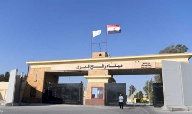 من يملك قرار العبور من معبر رفح؟ تل أبيب تعلن والقاهرة تنفي