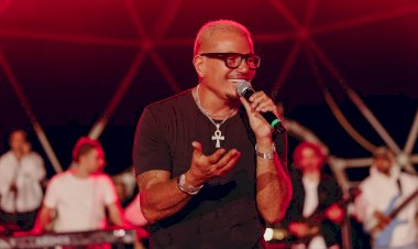 عمرو دياب يشعل الدوحة بحفل تاريخي في جزيرة المها