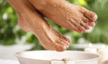 تقرير: وصفة يابانية لتنقية القدمين والاسترخاء بعد يوم طويل